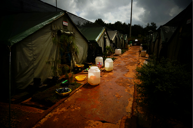 2a-Camping ground by Wen Chihua_meitu_2